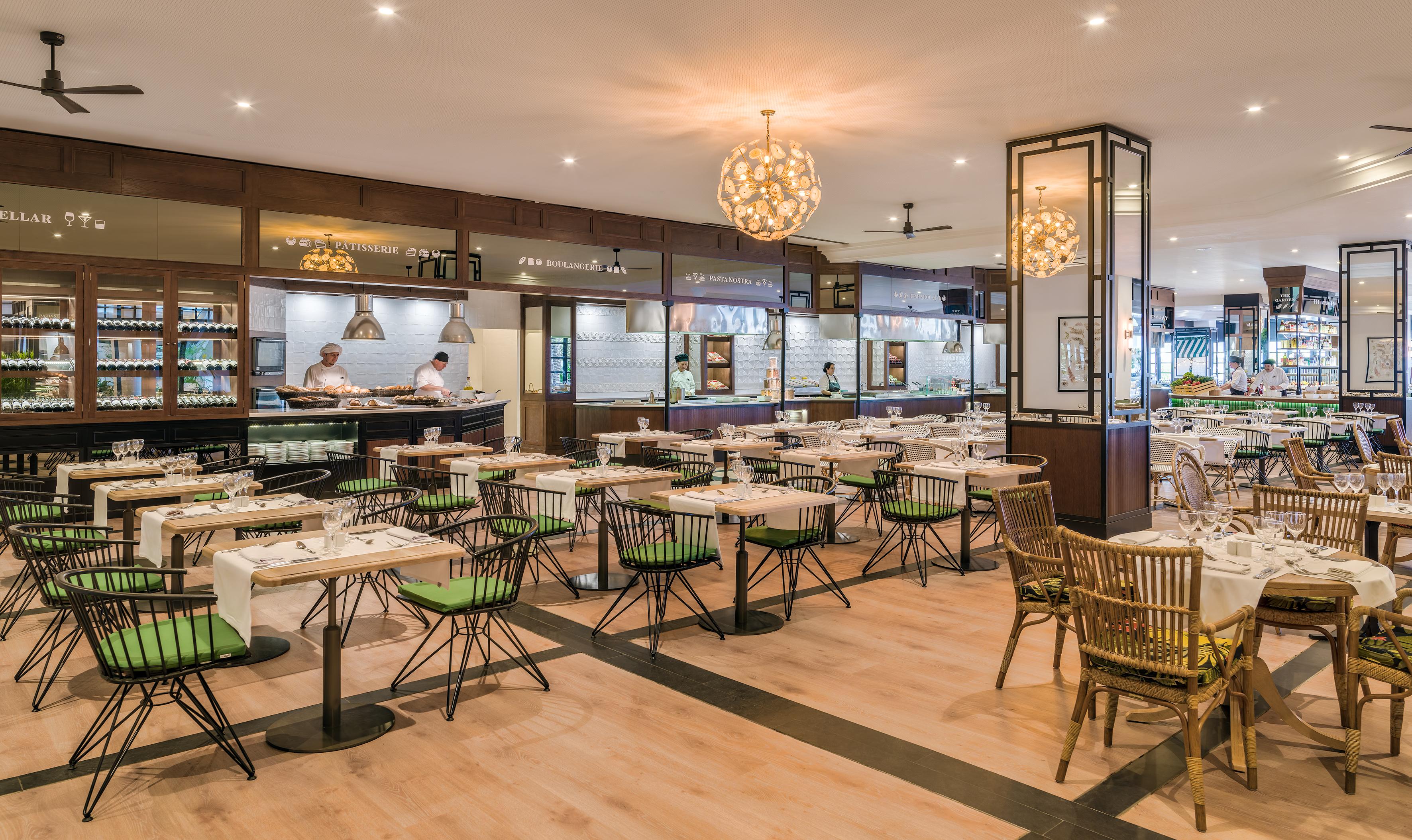 เฮช10 รูบิคอนพาเลสโฮเต็ล Hotel ปลายาบลังกา ภายนอก รูปภาพ The interior of the restaurant