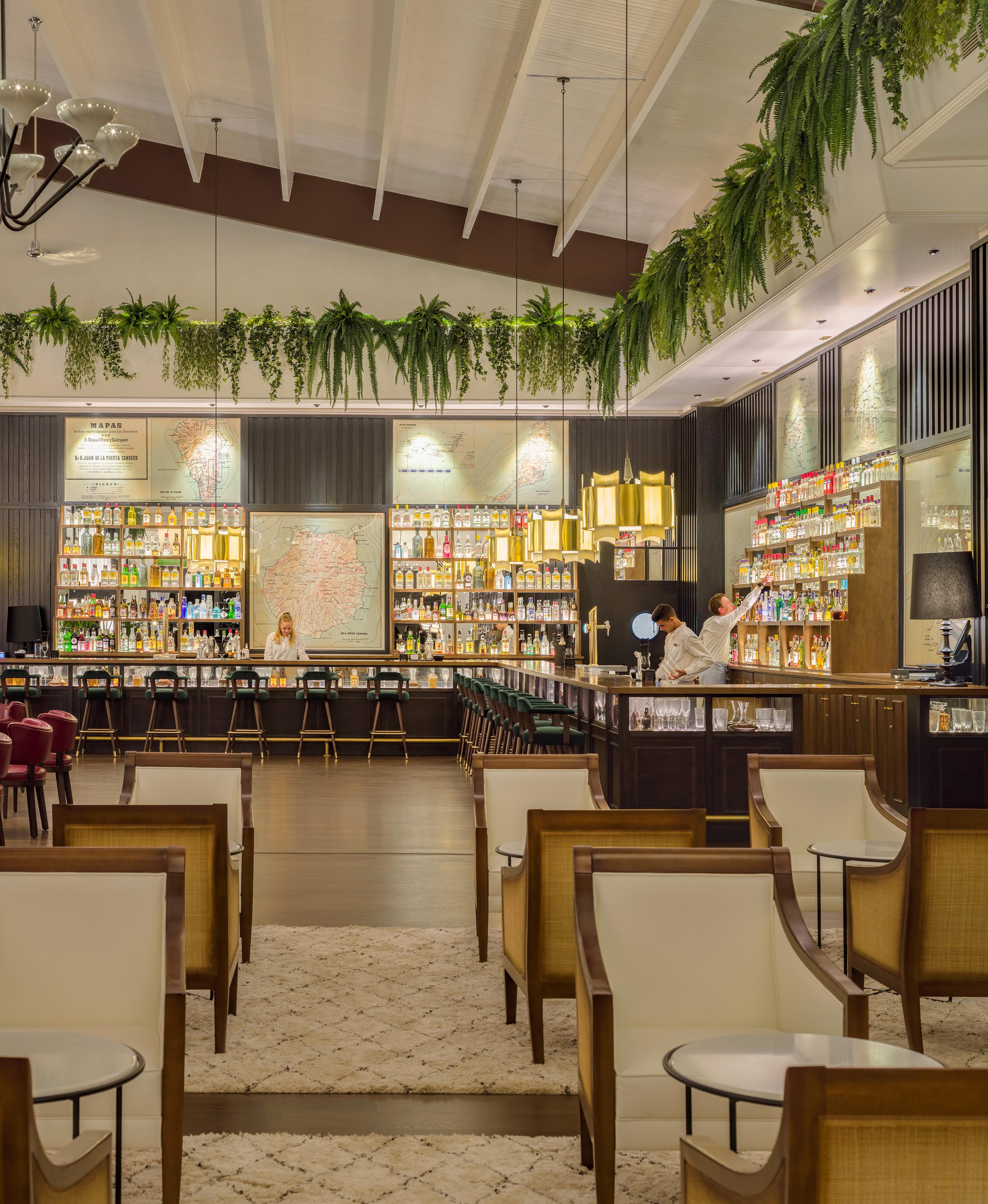 เฮช10 รูบิคอนพาเลสโฮเต็ล Hotel ปลายาบลังกา ภายนอก รูปภาพ The bar at the 2018-opened The Wing at Hong Kong International Airport