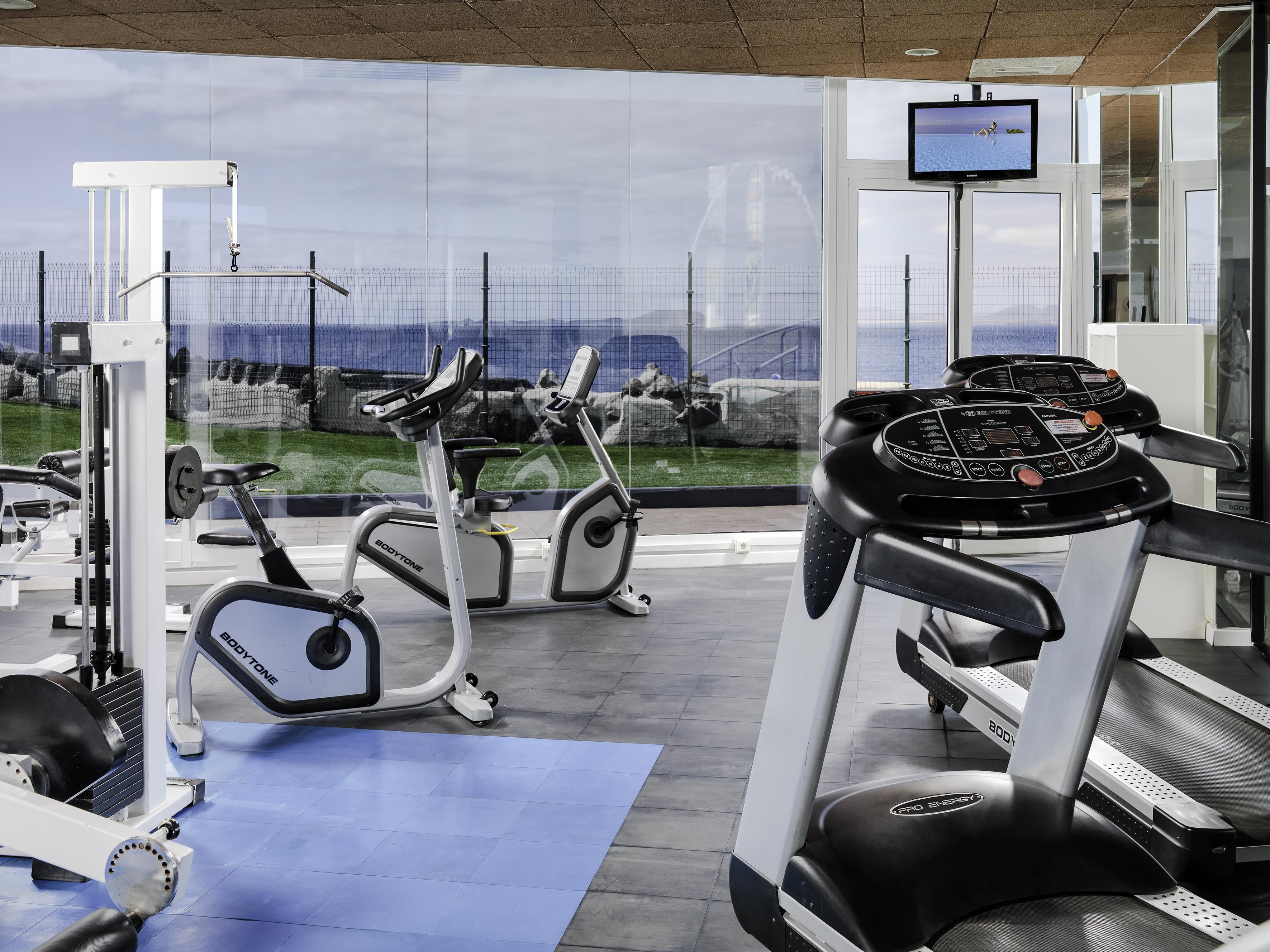 เฮช10 รูบิคอนพาเลสโฮเต็ล Hotel ปลายาบลังกา ภายนอก รูปภาพ The gym at the hotel