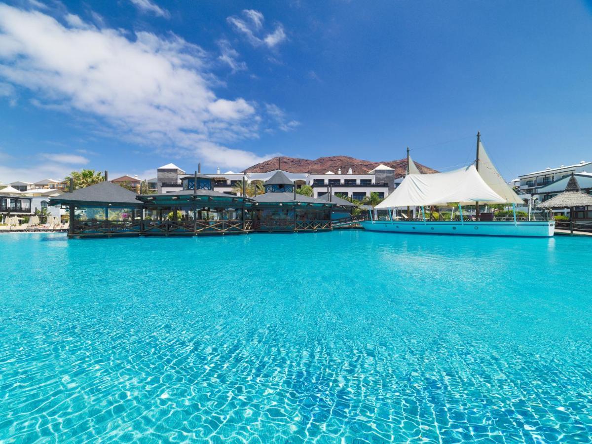 เฮช10 รูบิคอนพาเลสโฮเต็ล Hotel ปลายาบลังกา ภายนอก รูปภาพ The resort's lagoon pool