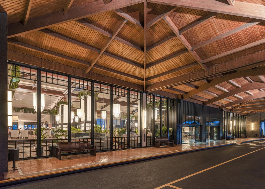 เฮช10 รูบิคอนพาเลสโฮเต็ล Hotel ปลายาบลังกา ภายนอก รูปภาพ The interior of the terminal
